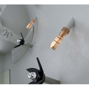 Система подачи жидких компонентов